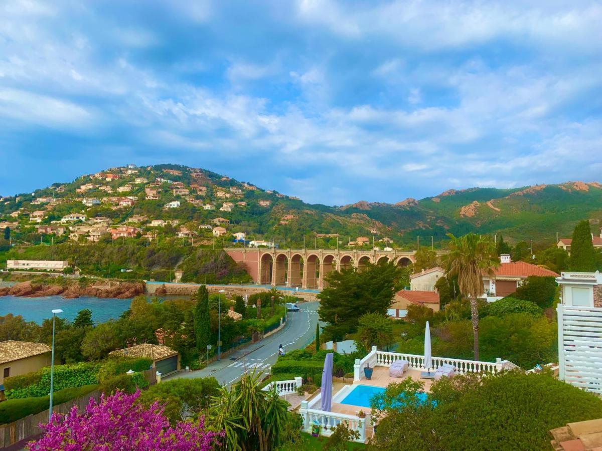 La Belle Vue-Charming Duplex Apartment With Sea View, 50 Meters From Beach And Private Parking Saint-Raphaël المظهر الخارجي الصورة